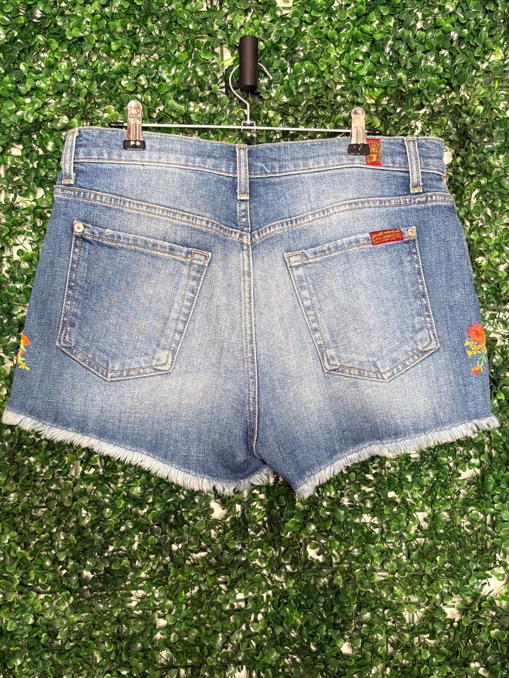 7 For All Mankind Blue Denim Floral Embroidered Cutoff Shorts - Picture 6 of 8